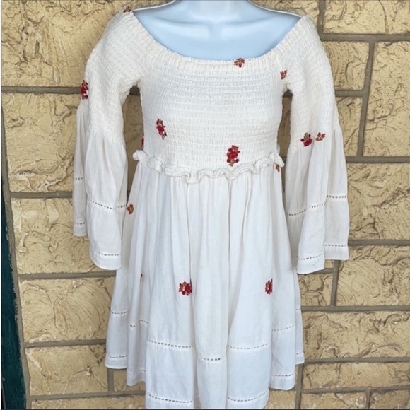 EMBROIDERED OFF THE SHOULDER FREE PEOPLE DRESS FLORAL Boho Pockets Vacation - Picture 10 of 16